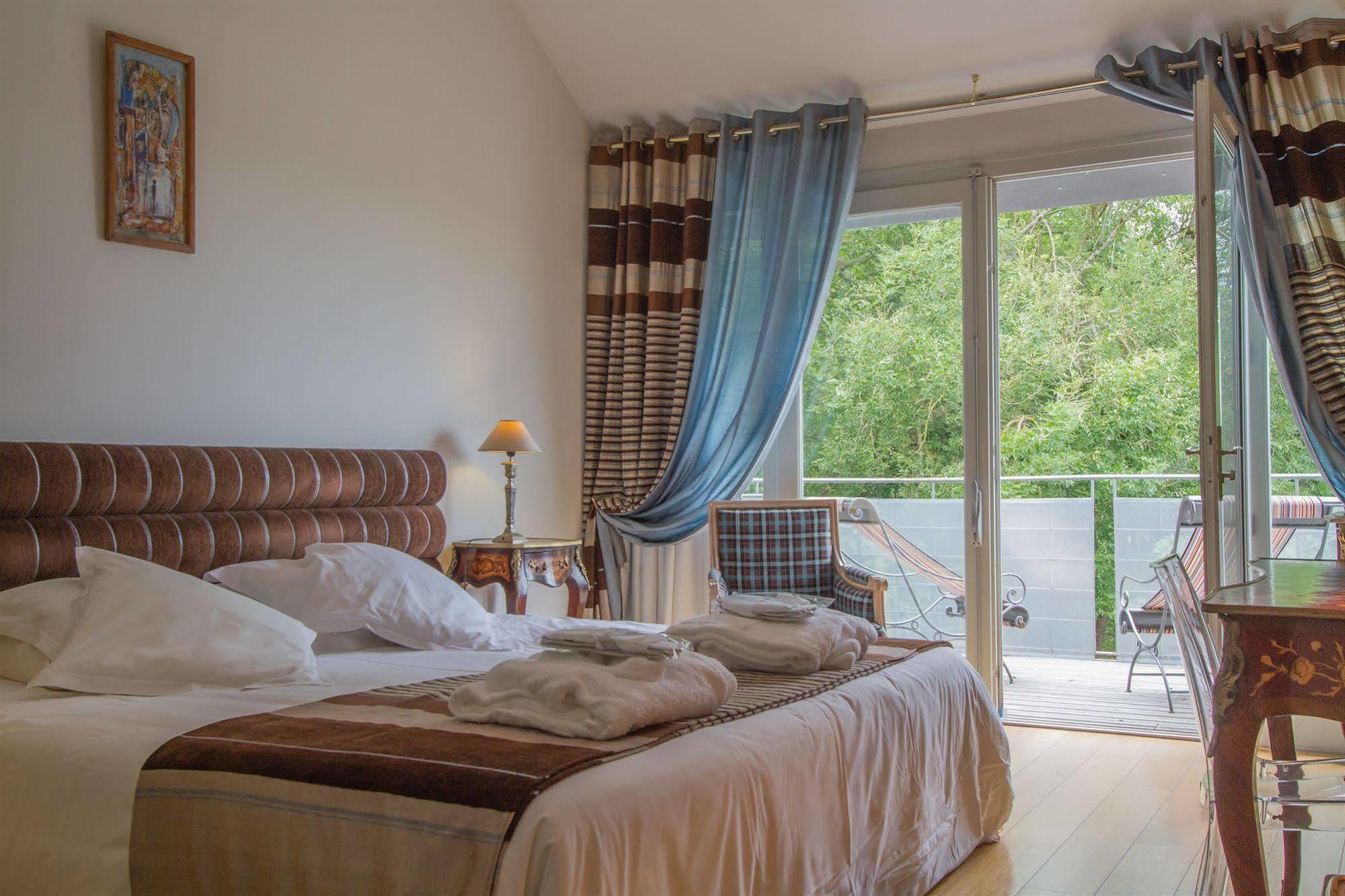 Le Pavillon Du Chateau, Hotel & Spa Ревель Екстер'єр фото
