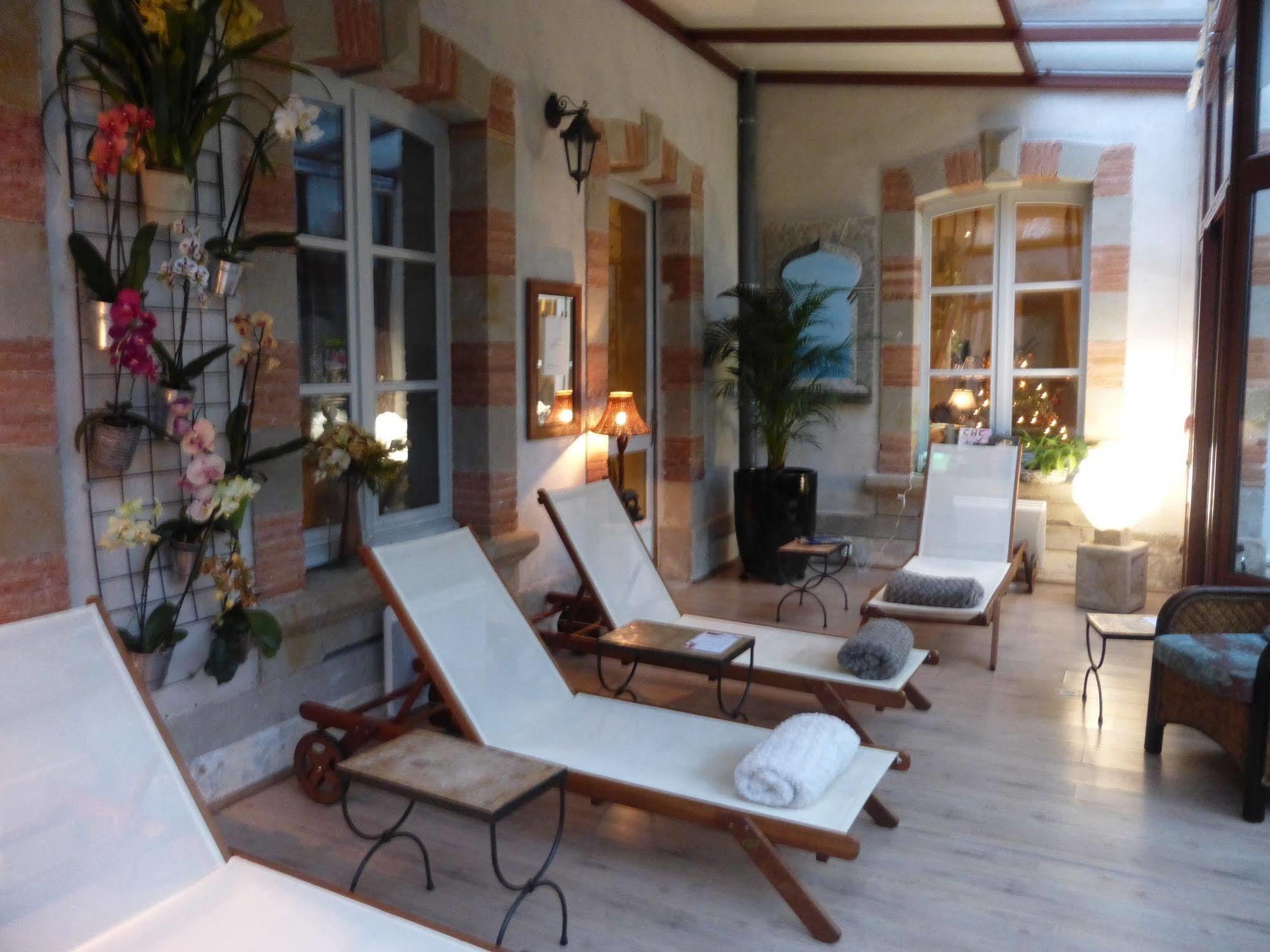 Le Pavillon Du Chateau, Hotel & Spa Ревель Екстер'єр фото